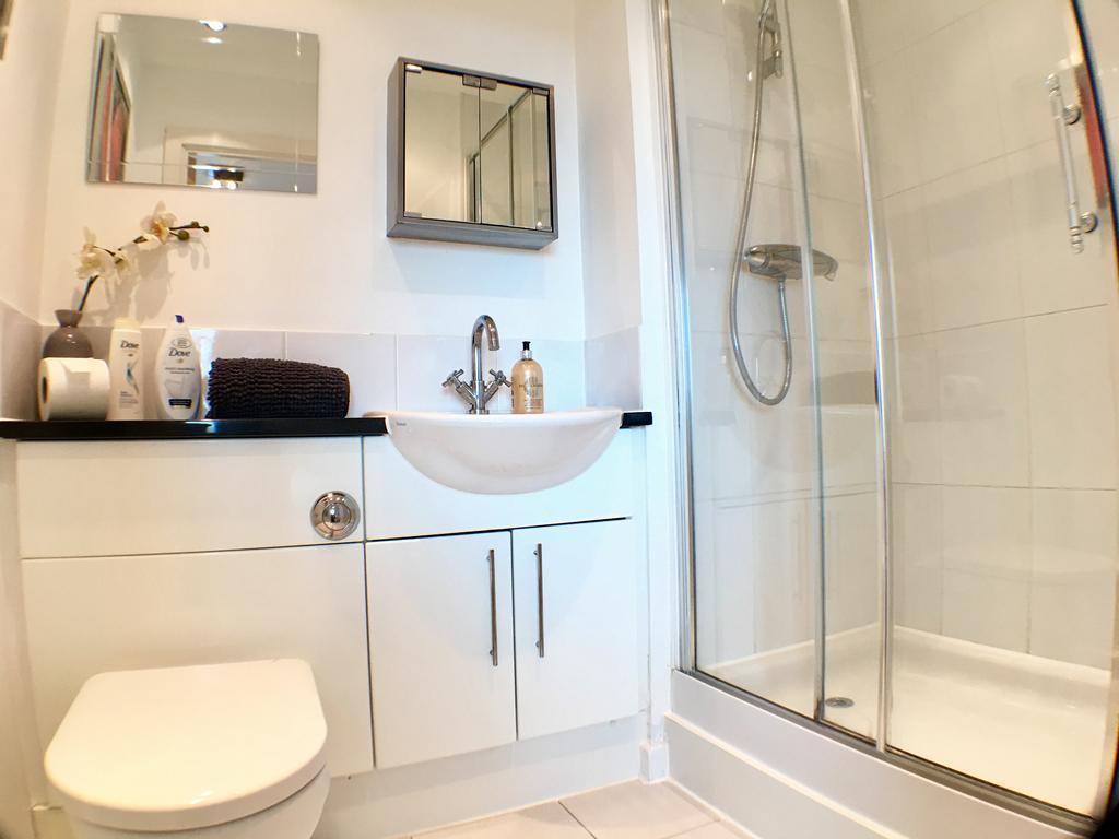 Luxurious Providence Apartment Мейдънхед Екстериор снимка
