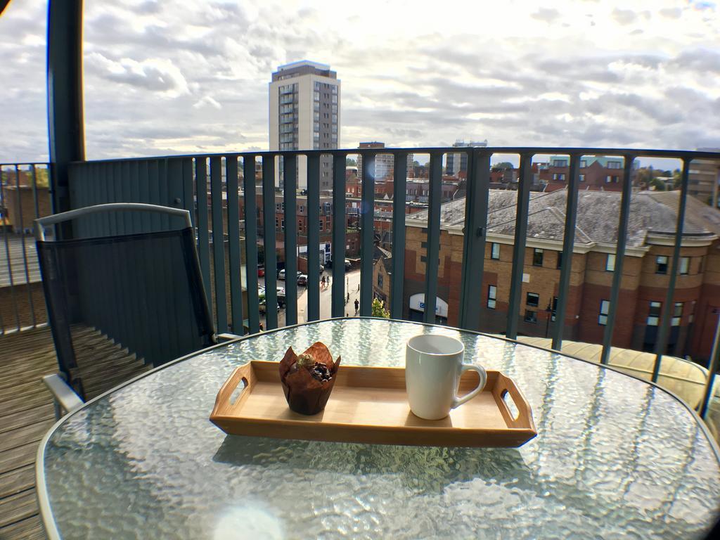 Luxurious Providence Apartment Мейдънхед Екстериор снимка
