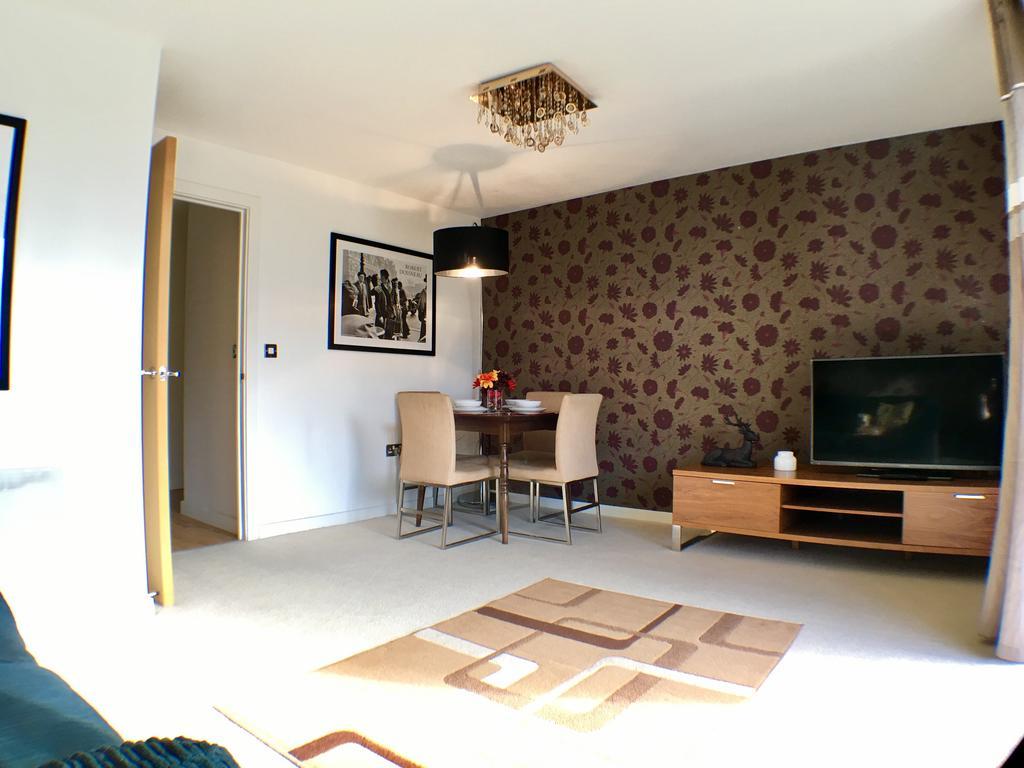 Luxurious Providence Apartment Мейдънхед Екстериор снимка